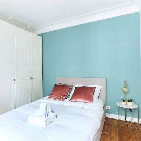 Apartment Montmartre - Abbesses Paris